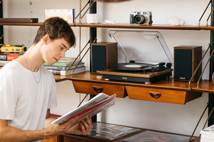 Lenco LS-100 - Turntable With Speakers (Wood) [Tech & Turntables]