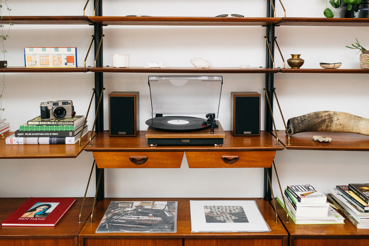 Lenco LS-100 - Turntable With Speakers (Wood) [Tech & Turntables]