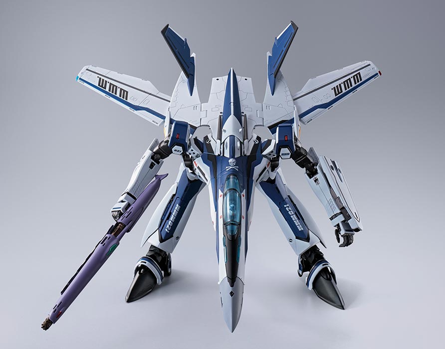 Macross Frontier 13 Inch Action Figure Chogokin DX - VF-25 Messiah Valkyrie (Sub-Standard Packaging)
